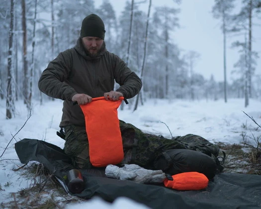 Savotta Rolltop Stuffsack 10L, Mesh - Image 4